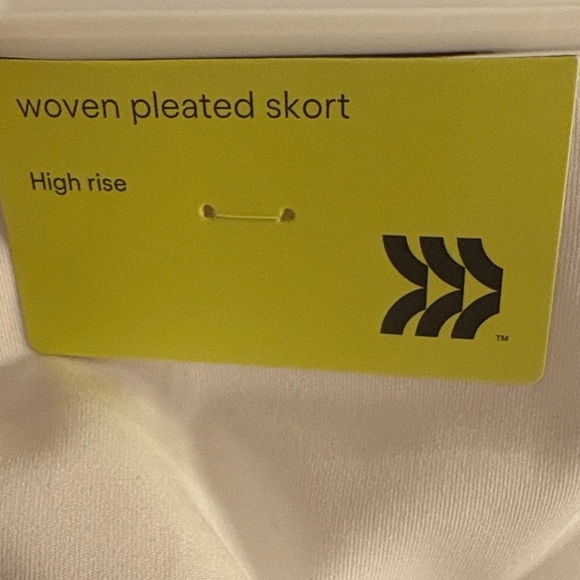 All in Motion White High-rise Pleated Moisture Skirt - Picture 4 of 16